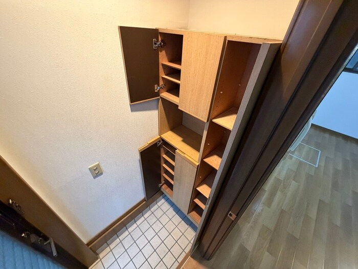 物件内観写真13　(靴箱)