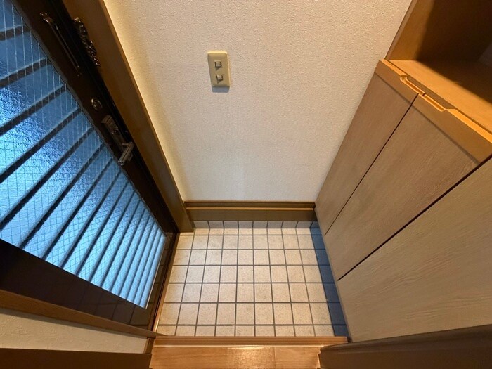 物件内観写真19　(玄関)