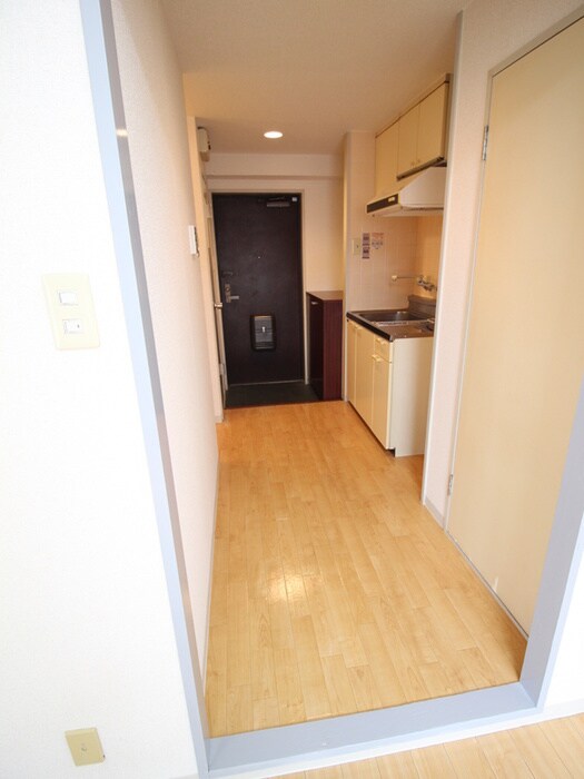 物件内観写真22　(廊下)