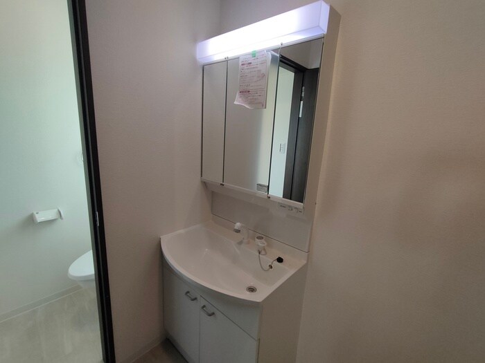 物件内観写真13　(洗面)