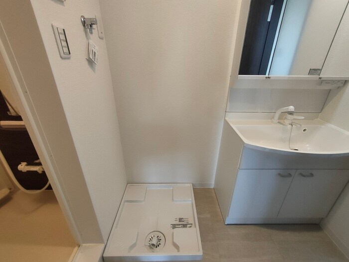 物件内観写真14　(洗濯機置場)