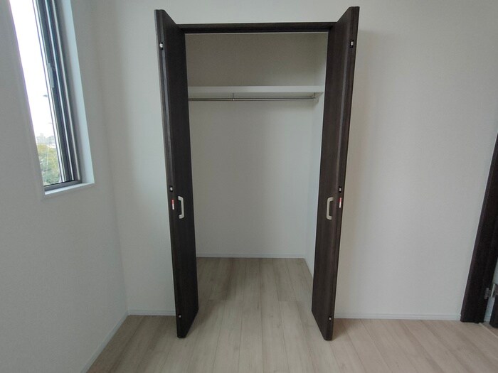 物件内観写真16　(収納)