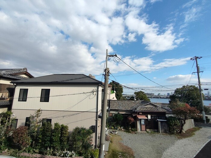 物件内観写真22　(室内からの展望)