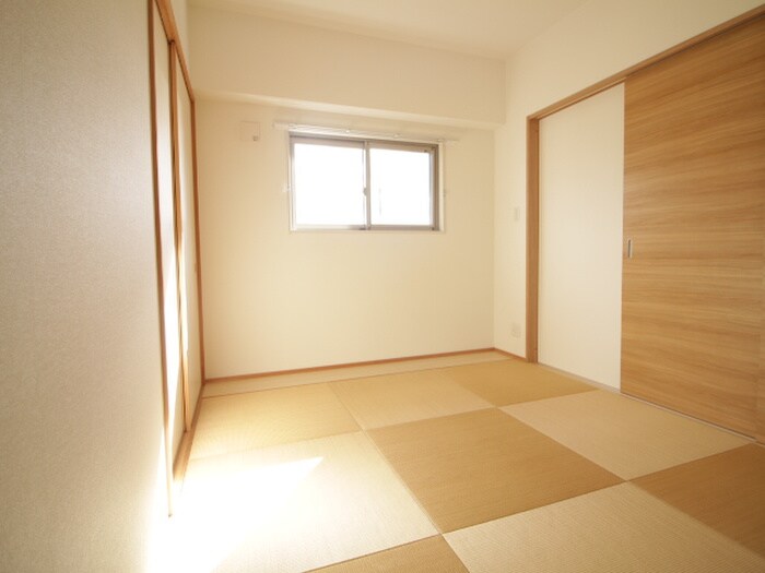 物件内観写真11　(居室)