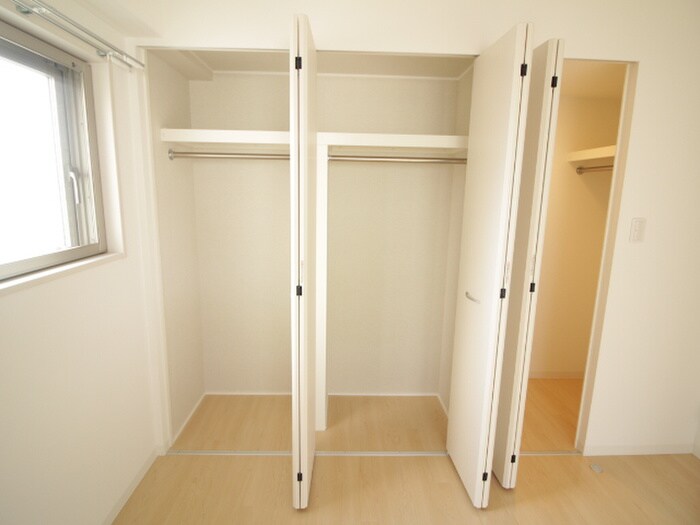 物件内観写真21　(収納)