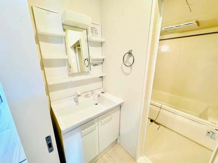 物件内観写真11　(洗面)