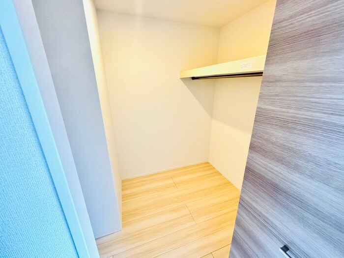 物件内観写真15　(収納)
