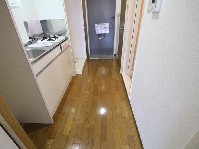 物件内観写真20　(廊下)