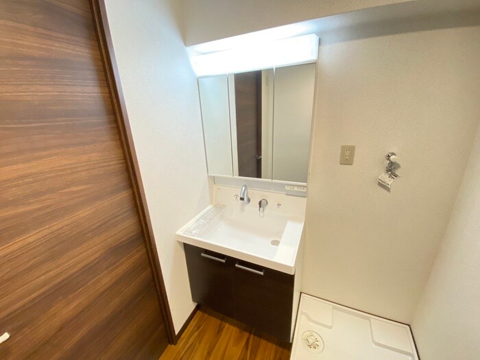 物件内観写真12　(洗面)