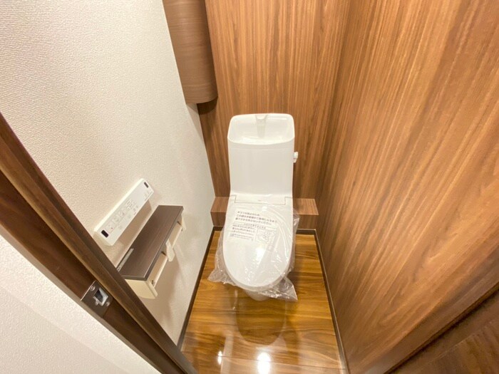 物件内観写真14　(トイレ)