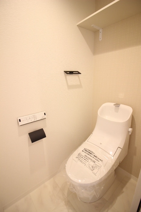 物件内観写真14　(トイレ)