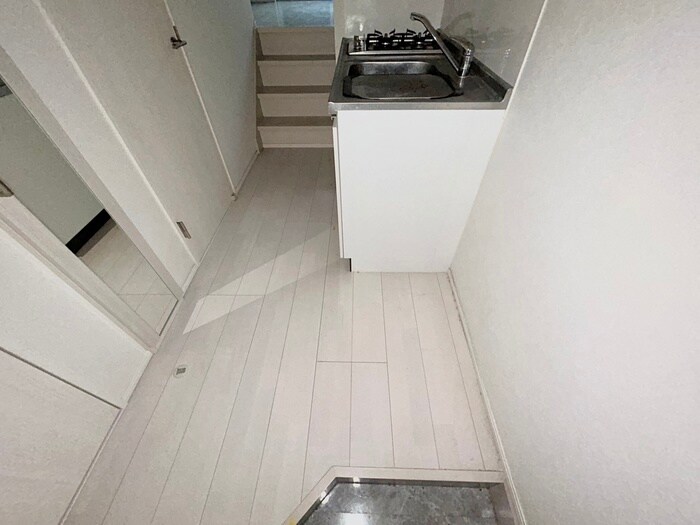 物件内観写真13　(廊下)