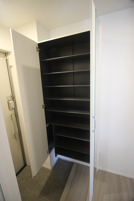 物件内観写真11　(靴箱)