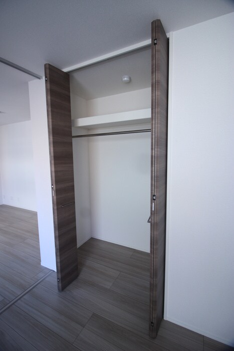 物件内観写真11　(収納)