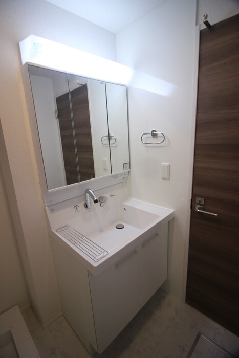 物件内観写真12　(洗面)