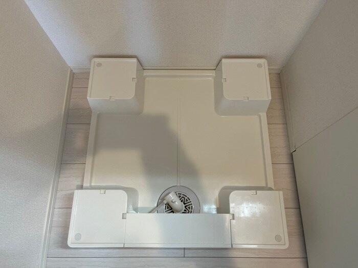 物件内観写真11　(洗濯機置場)