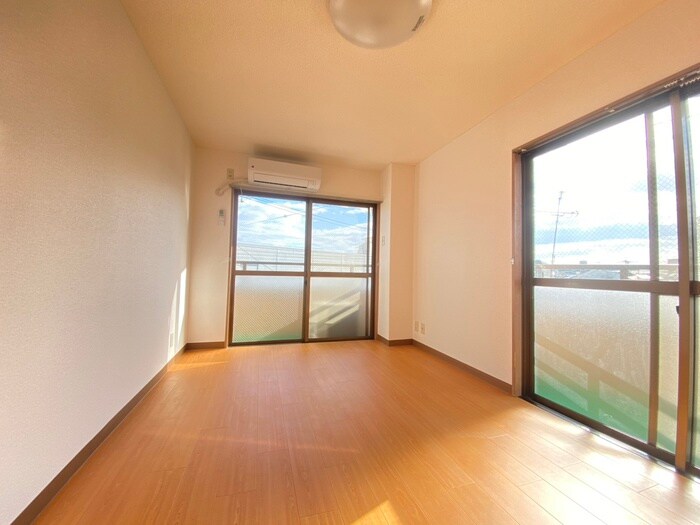 物件内観写真7　(居室)