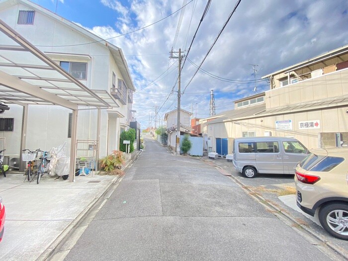 物件外観写真6　(周辺環境)