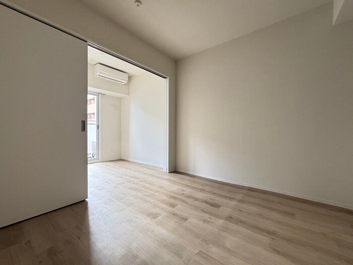 物件内観写真10　(居室)