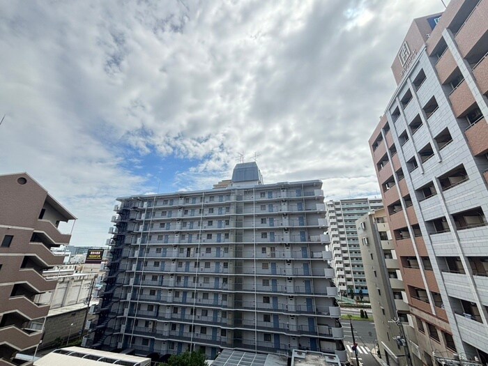 物件内観写真17　(室内からの展望)