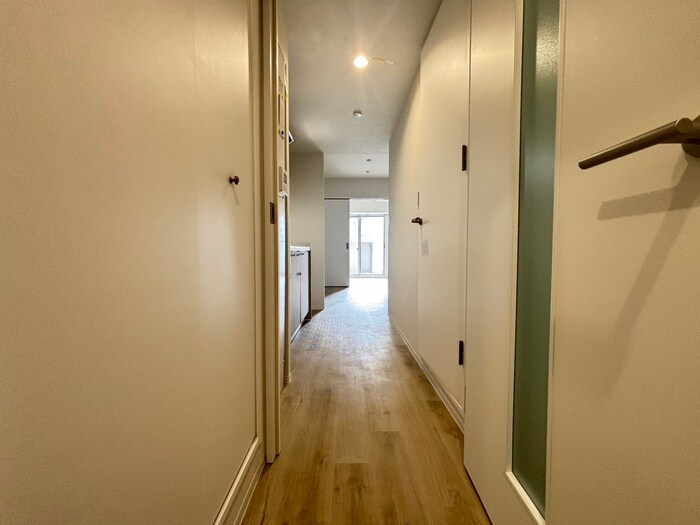 物件内観写真18　(廊下)