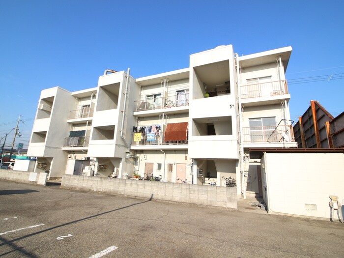 物件外観写真3　(外観写真)