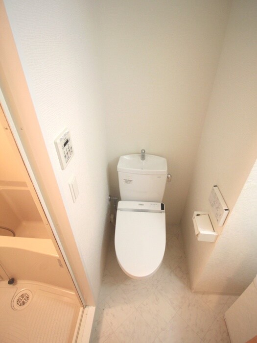 物件内観写真13　(トイレ)