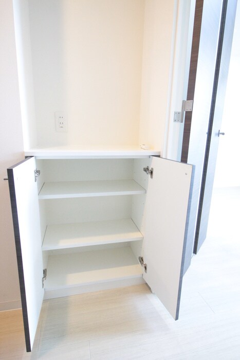 物件内観写真16　(収納)