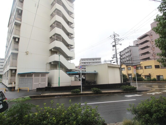 物件内観写真22　(室内からの展望)