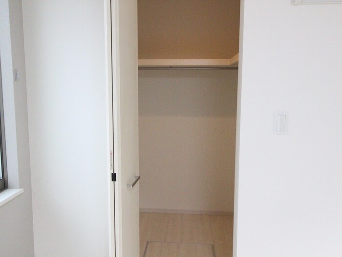 物件内観写真14　(収納)