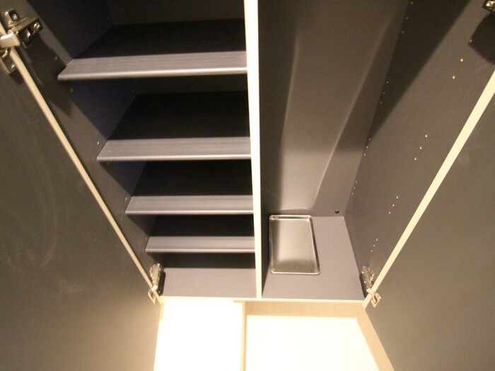 物件内観写真20　(靴箱)