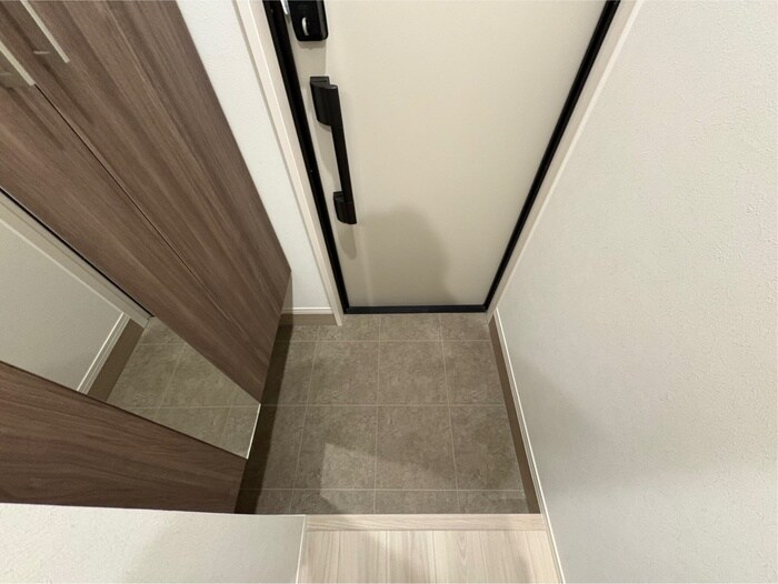 物件内観写真14　(玄関)