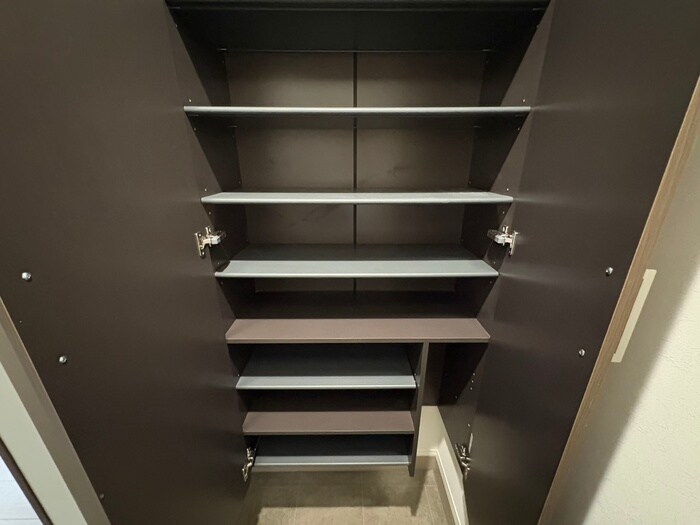 物件内観写真17　(靴箱)