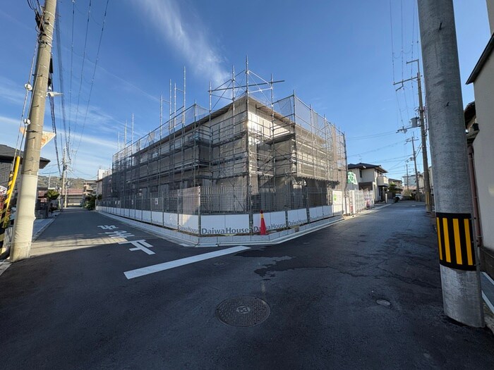物件外観写真4　(建築中)