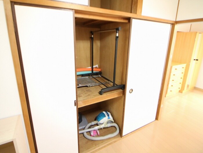物件内観写真15　(収納)