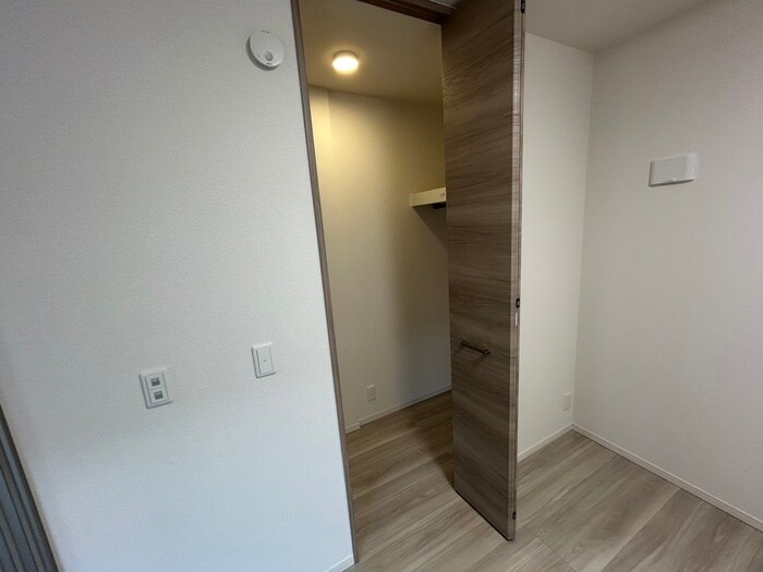 物件内観写真13　(収納)