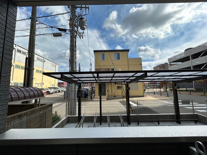 物件内観写真15　(室内からの展望)