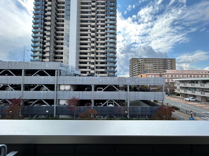 物件内観写真15　(室内からの展望)