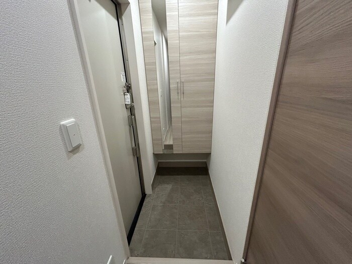 物件内観写真17　(玄関)