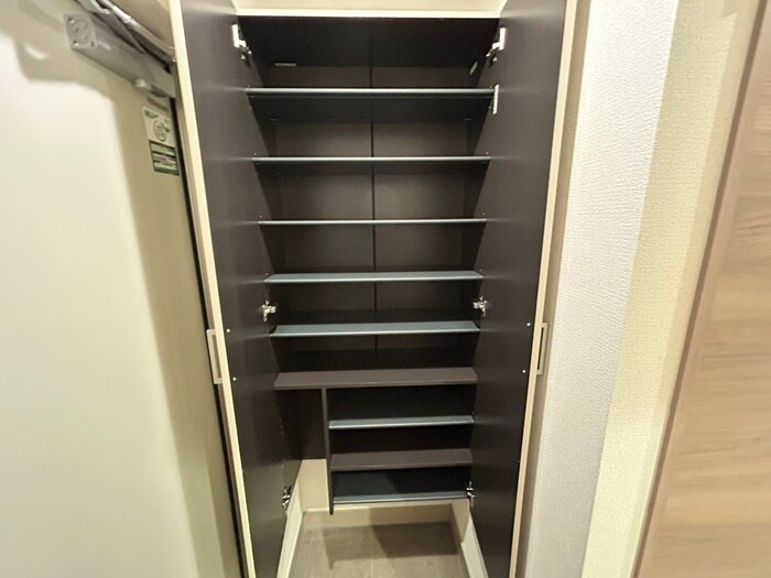 物件内観写真18　(靴箱)