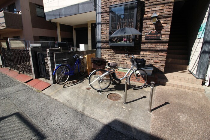 物件外観写真5　(駐輪場)