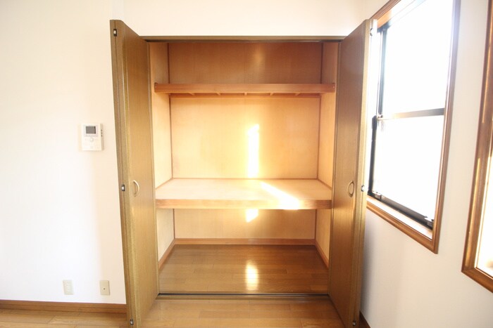 アニバ－サリ－エムズの収納