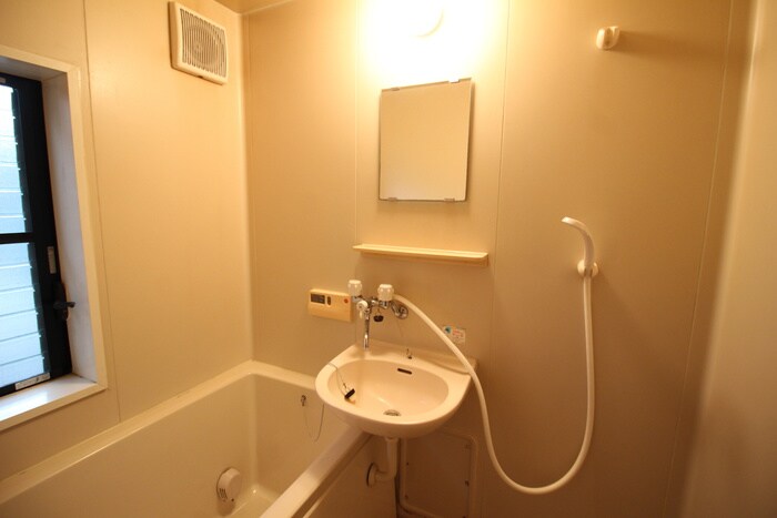 アニバ－サリ－エムズの洗面