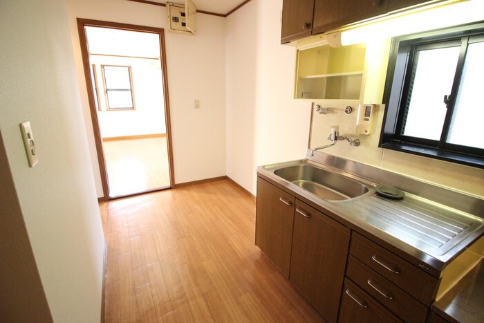 アニバ－サリ－エムズのキッチン