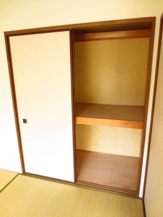 物件内観写真10　(収納)