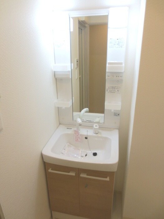 物件内観写真8　(洗面)