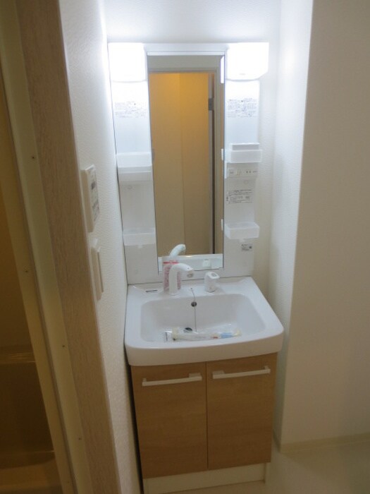 物件内観写真8　(洗面)