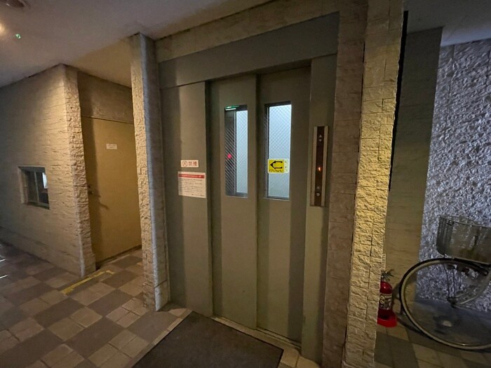 物件外観写真4　(建物設備)