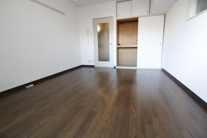 物件内観写真10　(居室)