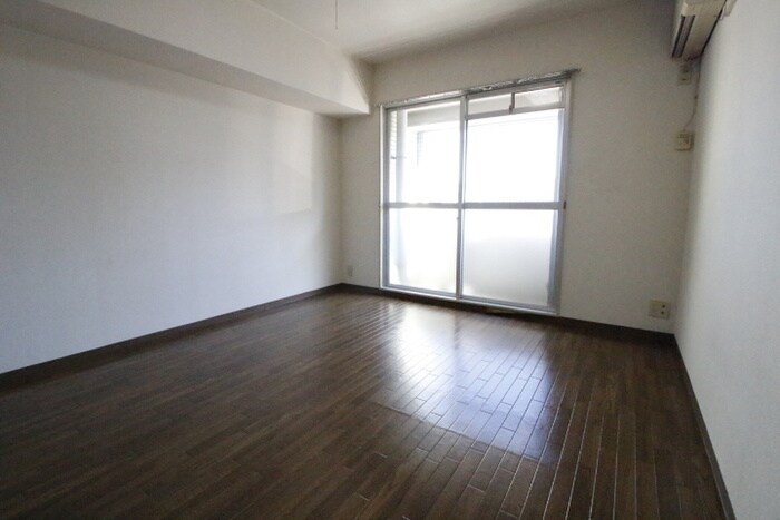 物件内観写真11　(居室)